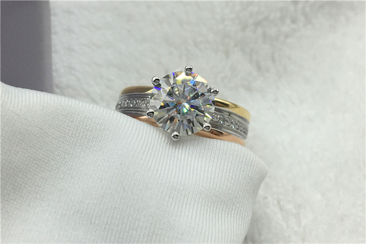 Custom Solid 18K Au750 Yellow  - огляд і ціна Moissanite Ring