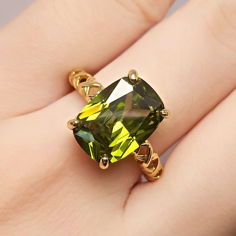 Olive Green Crystal Square Sto - огляд і ціна Birthstone Ring Set