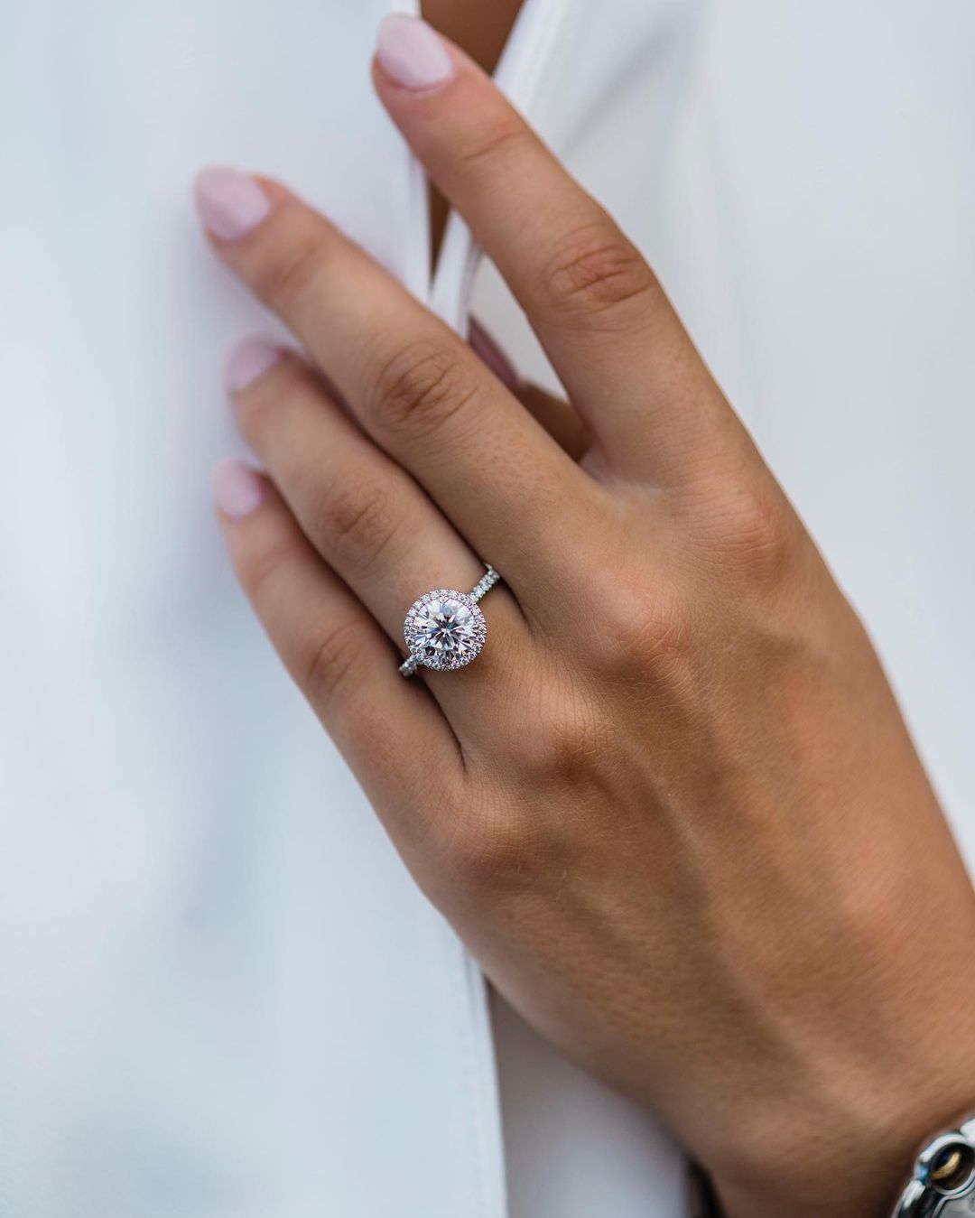 2.5CT Lab‑Created Moissanite W - огляд і ціна Moissanite Ring