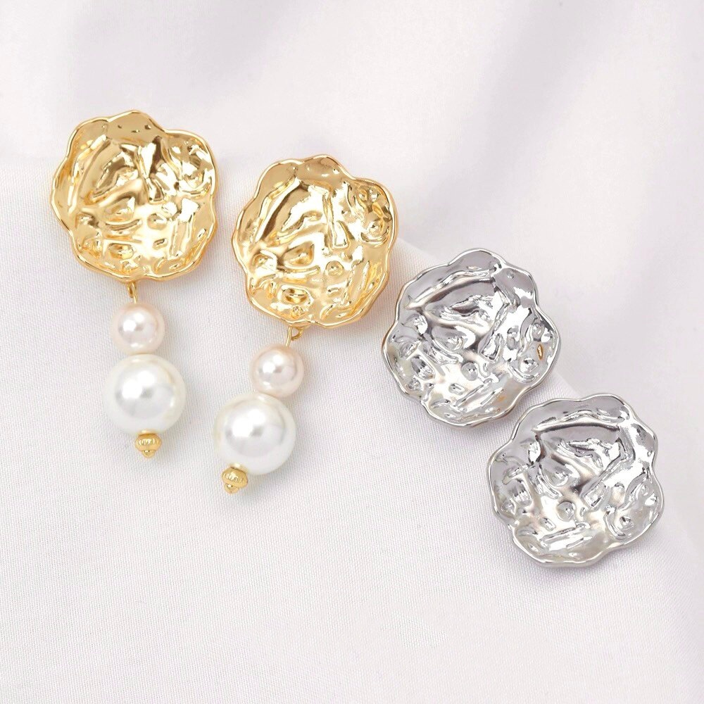 2pcs 18K Gold-Plated Pleated F - огляд і ціна Pearl Stud Earrings