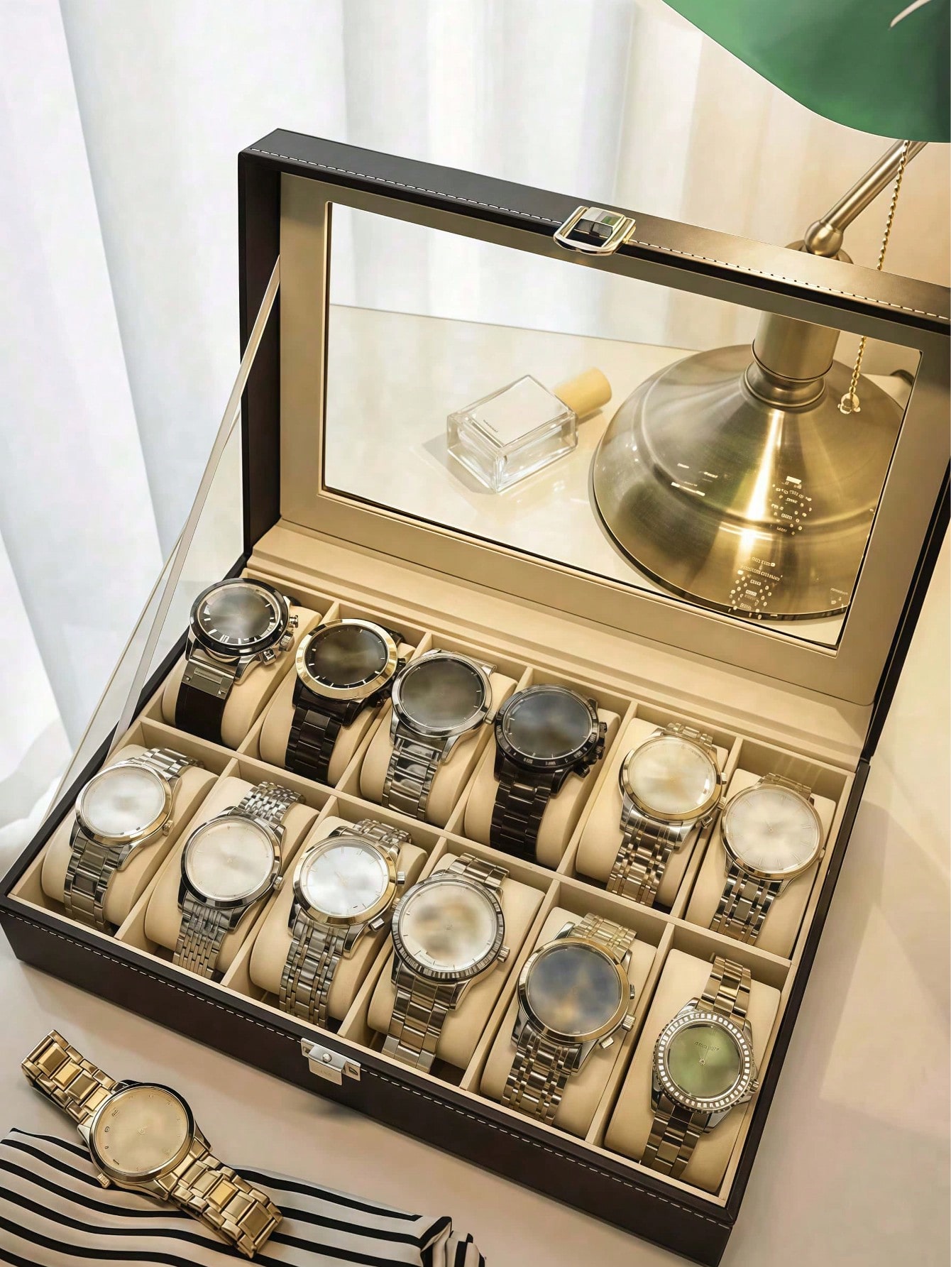Leather Watch Box with Lock, L - огляд і ціна Jewelry Type Watches