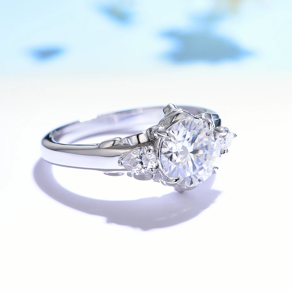 7.5MM Round D VVS1 Lion Solita - огляд і ціна Moissanite Ring